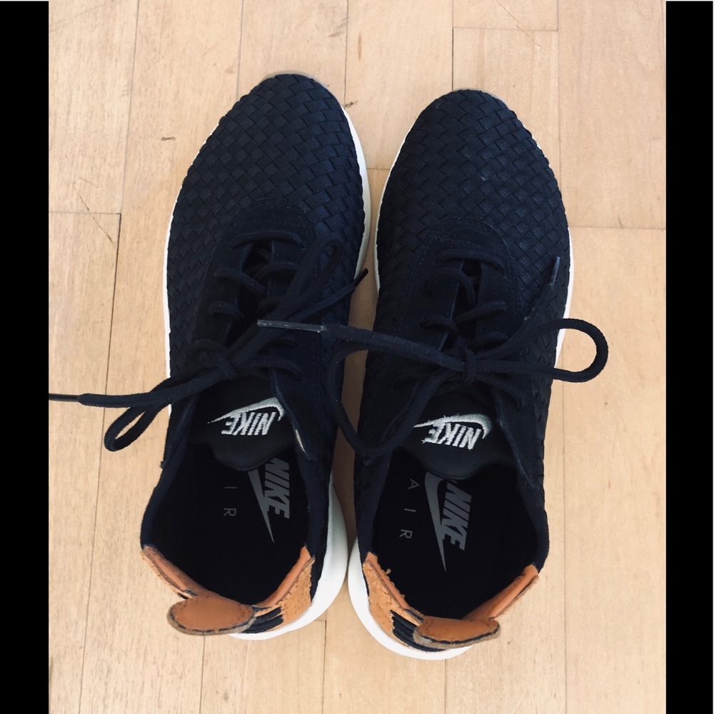 Nike Air shoes size 6wide like 6.5
